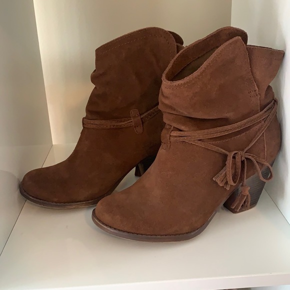 Bakers Brown Suede Boots. - Picture 2 of 7